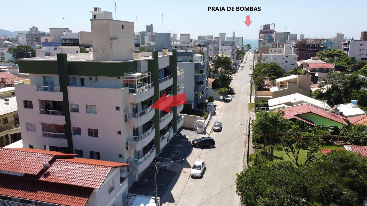 1024 - Apartamento em Bombinhas para locação de temporada - Praia de Bombas Extérieur photo
